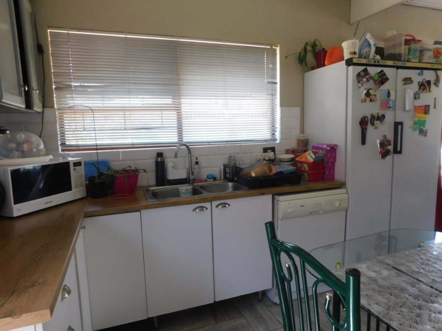 To Let 3 Bedroom Property for Rent in Gordons Bay Central Western Cape